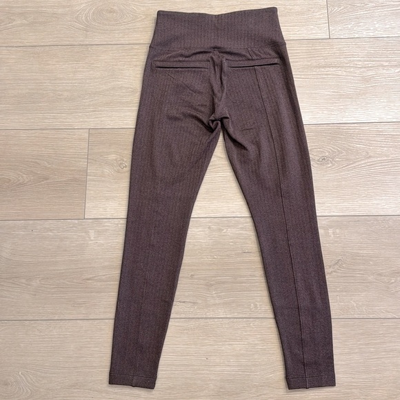 Athleta Delancey Herringbone Tight Burgundy Size XS - Picture 5 of 7